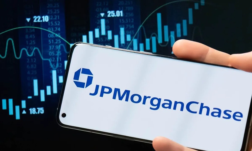 JPMorgan Chase & Co. утверждает, что ослабление доллара подпитывает акции, а не представляет угрозу