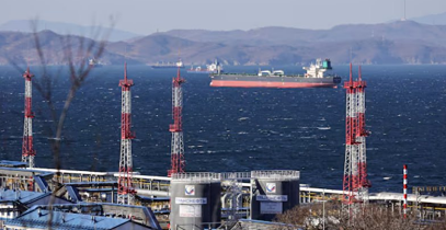 Экспорт российской нефти в Китай в феврале достигнет нового рекордного уровня (2,07 млн б/с против январского 1,7 млн б/с), в то время как Индия сокращает закупки