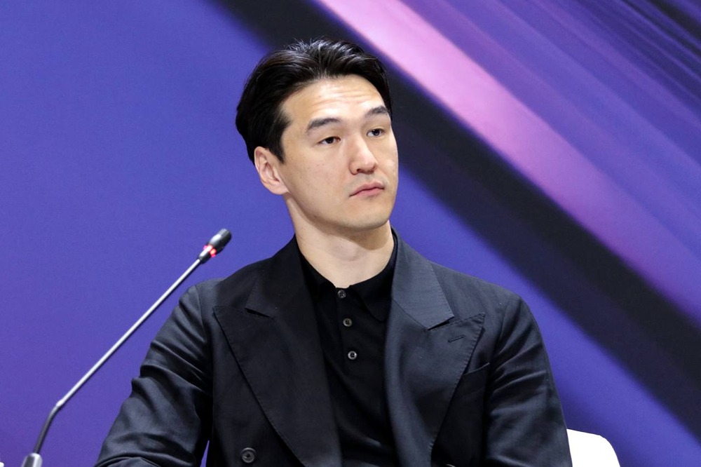 Комитет национальной безопасности (КНБ) Казахстана начал проверку в отношении стендап-комика Сабурова, при этом конкретная статья, по которой она проводится, до окончания мероприятий не уточняется