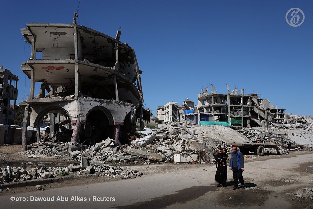 Израиль дает «Хамасу» 60-дневный срок для полного и безоговорочного разоружения. В этот период группировка, которая сейчас контролирует чуть менее 50% сектора Газа, должна сдать все свое оружие в том числе стрелковое