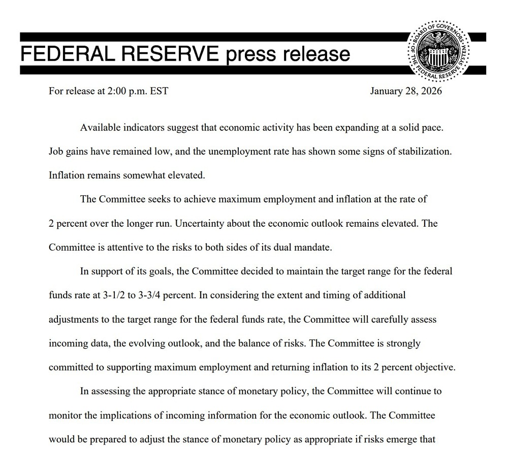 Согласно протоколу заседания, мнения представителей ФРС разделились по вопросу о том, какой должна быть процентная ставка