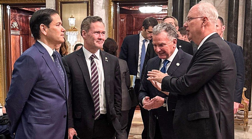 Переговоры на триллионы: что стоит за заявлениями о снятии санкций?