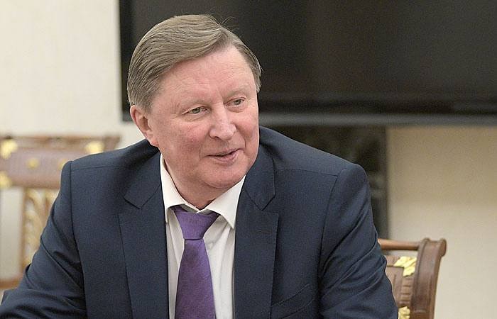 Бывший спецпредставитель президента РФ по вопросам природоохранной деятельности и экс-министр обороны РФ Сергей Иванов награжден Золотой Звездой Героя Труда России