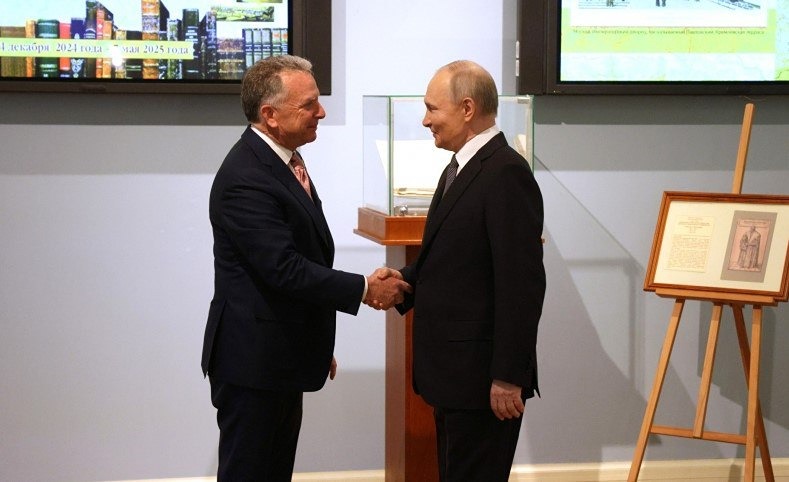 Спецпосланник президента США Дональда Трампа Стив Уиткофф в интервью Fox News заявил о доверительных отношениях с Владимиром Владимировичем Путиным