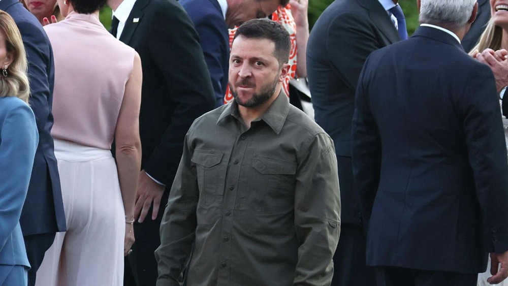 Украина осталась без €90 миллиардов. В ближайшее время Евросоюз, вероятно, не сможет поддерживать финансово текущий конфликт. Без этих денег Украина может столкнуться с финансовым крахом