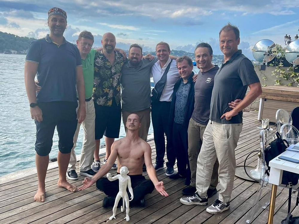 Окружение определяет успех: почему 95% результата зависит от 10 человек