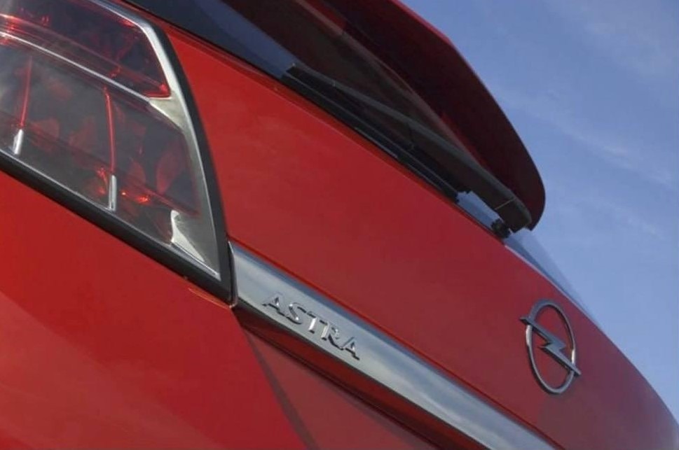 Правда ли, что Opel отзывает машины из‑за опасных подушек Takata с нитратом аммония — и почему они превращаются в „подушки‑убийцы“?