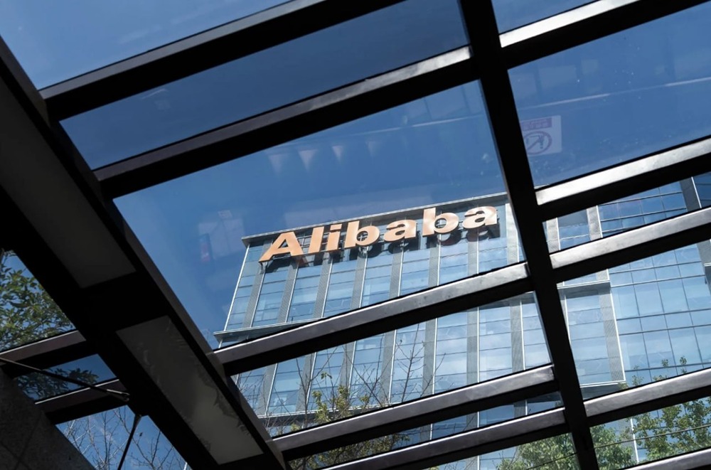 Alibaba расширяет свой бизнес в сфере инструментов для программирования ИИ, предлагая недорогой доступ к ним