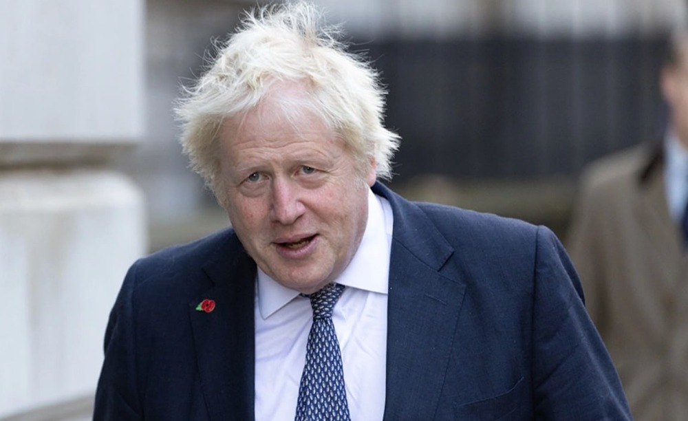 Военное командование на Украине стремится поскорее завершить конфликт из-за серьезных потерь ВСУ, заявил бывший премьер-министр Великобритании Борис Джонсон