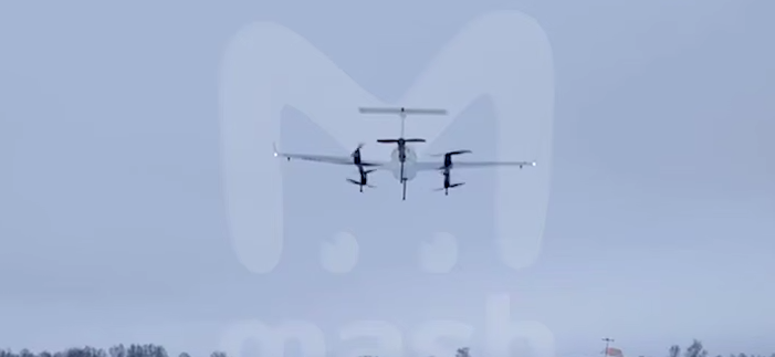 Первая дрон-доставка заработала в России — официальная документация в Калужской области теперь прилетает на беспилотнике