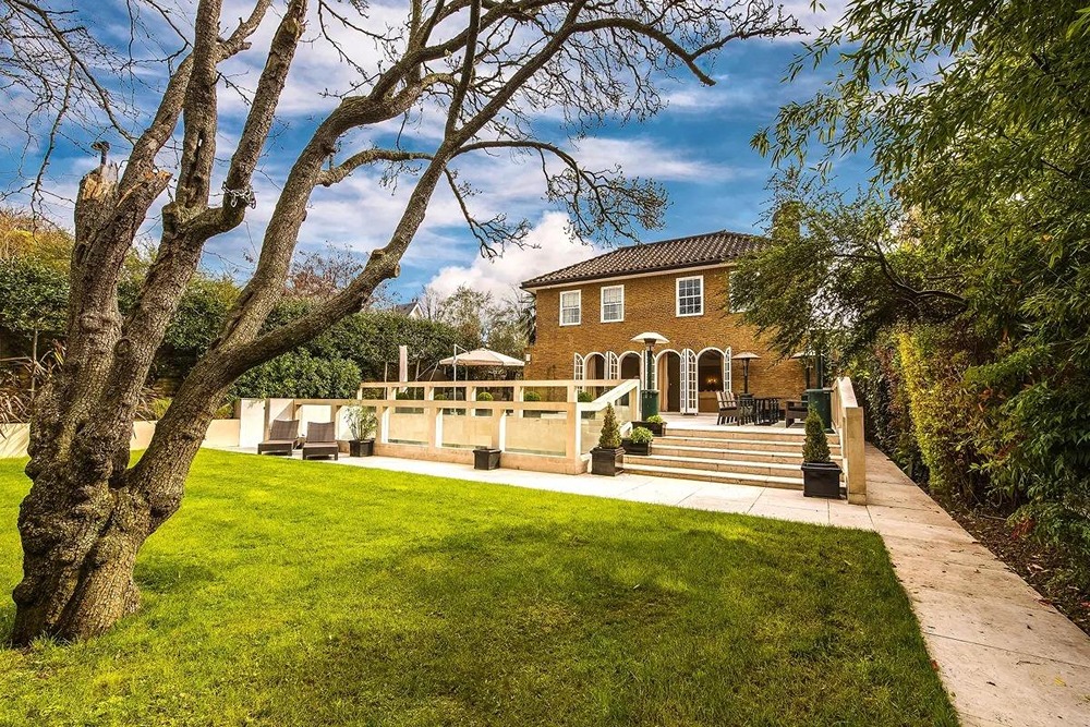 Элитная недвижимость Лондона: особняк в Сент-Джонс-Вуд выставлен на продажу