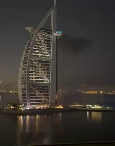 В Дубае при атаке Ирана получил повреждения пятизвездочный отель Бурдж-эль-Араб, известный как башня-парус