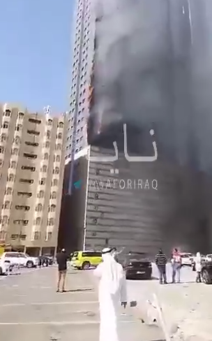 В Дубае загорелся многоэтажный дом после прямого попадания дрона