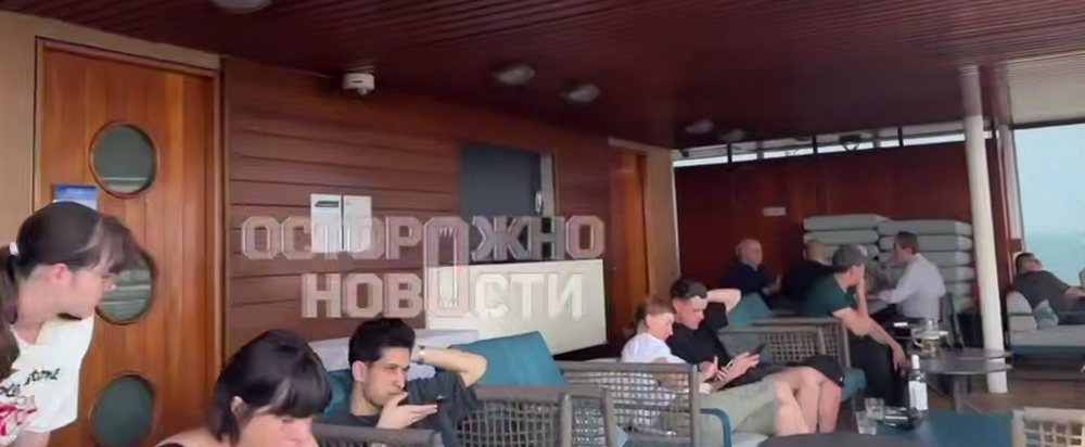 Что делать российским туристам, застрявшим на круизном лайнере в Дохе из-за военных действий?