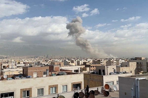 Израиль нанес удар по Ирану, в атаке участвуют США. Вашингтон ожидает, что эта атака будет более масштабной, чем американская операция в июне 2025 года