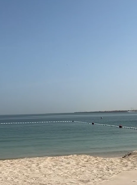 Над Абу-Даби продолжают летать беспилотники