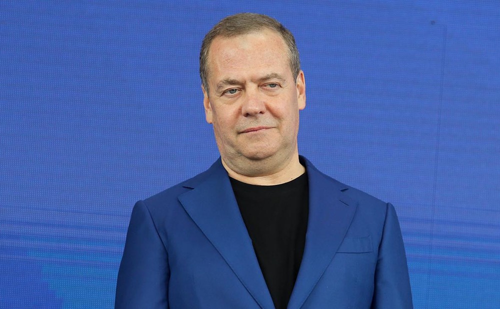 Дмитрий Медведев: «Третья мировая пока не идет, но начнется в любой миг, если Трамп продолжит свой курс»