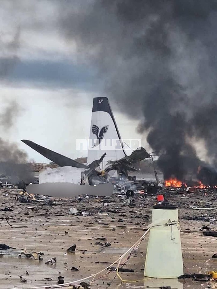 Как заявляют израильские каналы Yediot News и иранское агентство Sabereen, атакованы аэропорты Мехрабад в Тегеране