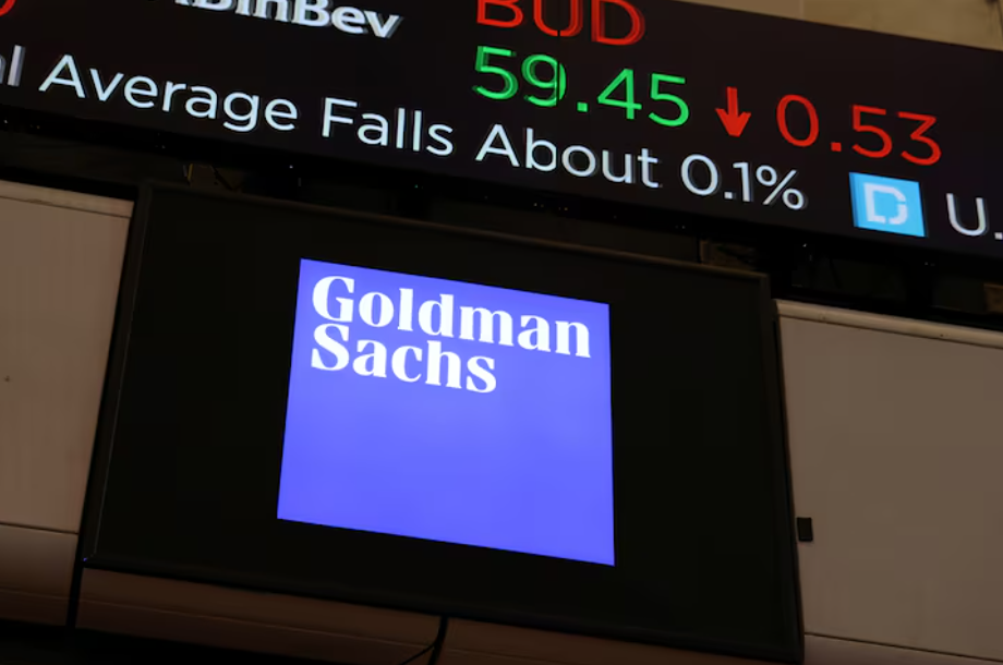 Goldman Sachs: хедж-фонды вкладываются в банки и отказываются от «зелёной» энергетики после избрания Трампа