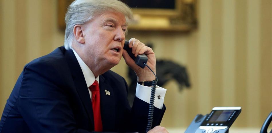 Кремль опроверг факт разговора между Путиным и Трампом