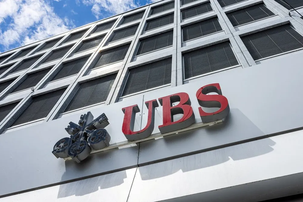 UBS снижает прогноз по акциям Китая на фоне тарифной угрозы Трампа