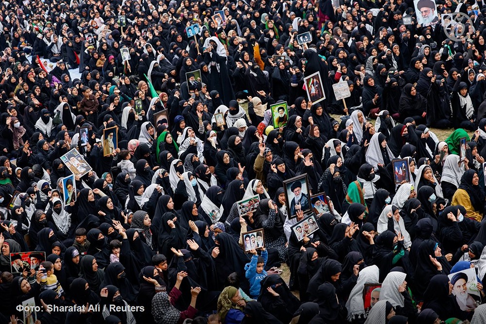 28 февраля в Тегеране был убит верховный лидер Ирана Али Хаменеи. Многочисленные источники западных СМИ утверждают: его гибель стала результатом тесной координации ЦРУ и «Моссада», долгой слежки и даже взлома дорожных камер