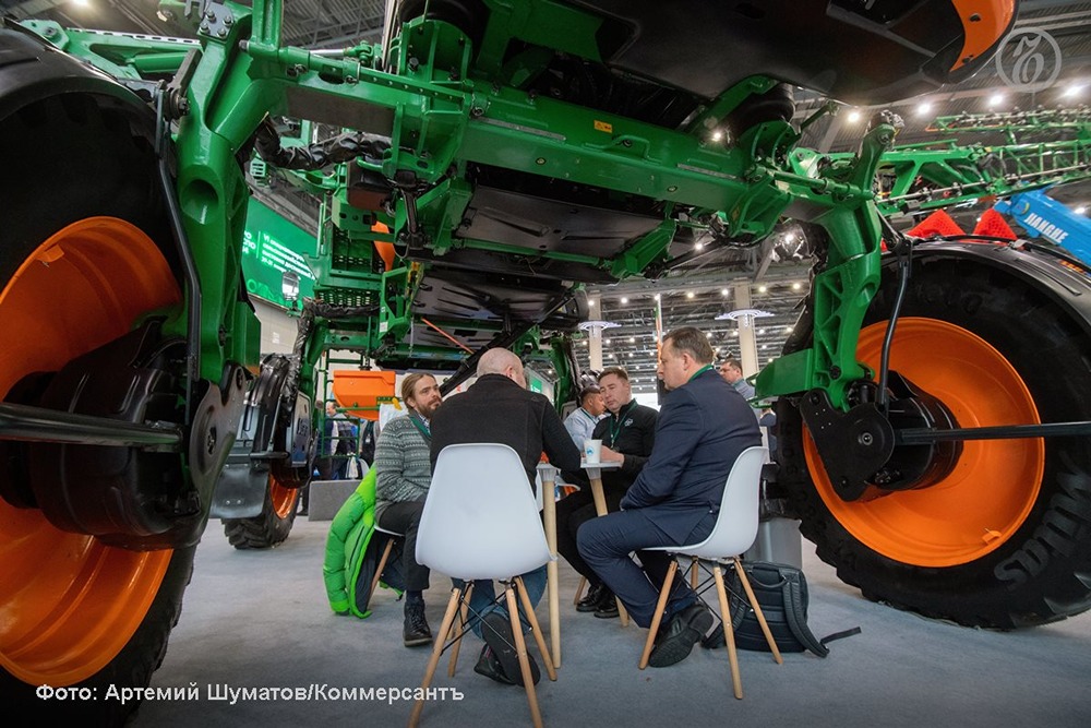 Продажи сельхозтехники в России рухнули на 42%: худший результат за 5 лет