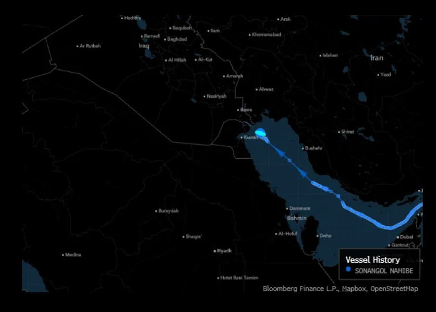 Нефтяной танкер взорвался возле порта Хур-эз-Зейба в Ираке. Предположительно, его название — Sonangol Namibe