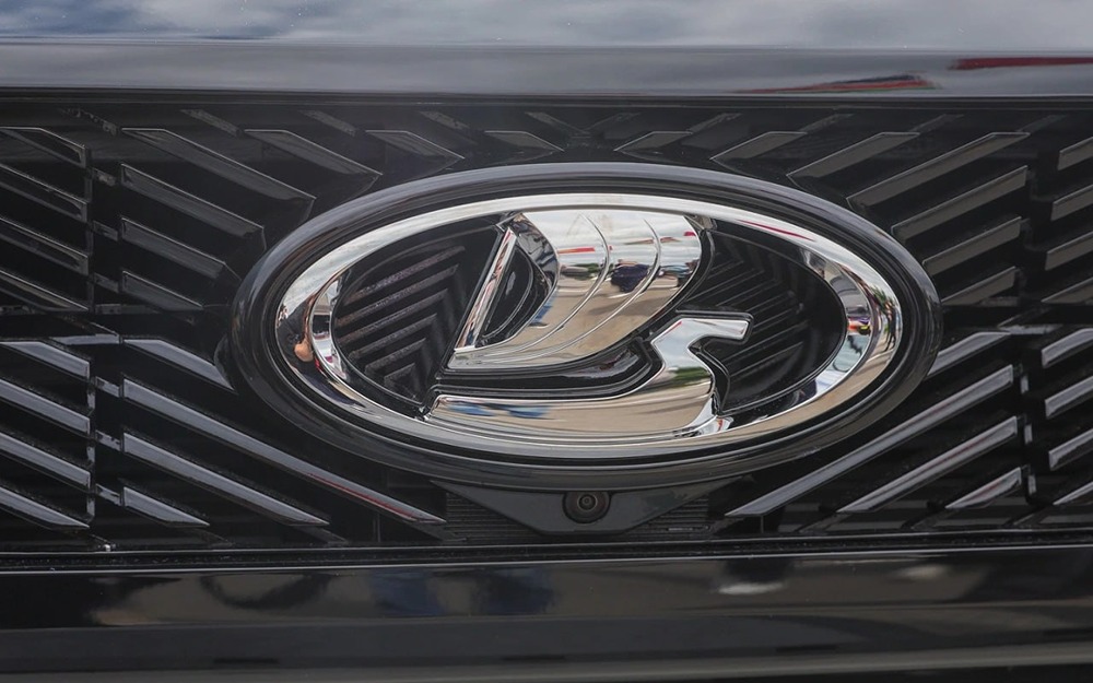 Lada Parus: АвтоВАЗ запатентовал название новой модели