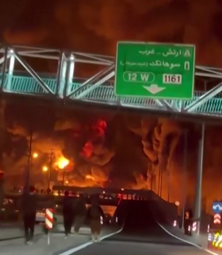 Экологическая катастрофа в Тегеране: последствия взрывов на нефтяных складах