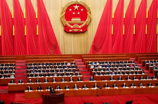 Китай ставит стабильность на первое место в мире, потрясенном политикой Трампа