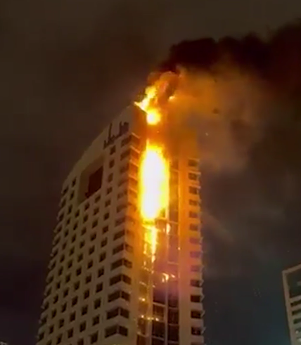 Небоскреб в Кувейте подвергся ракетной атаке: что известно о пожаре и работе ПВО