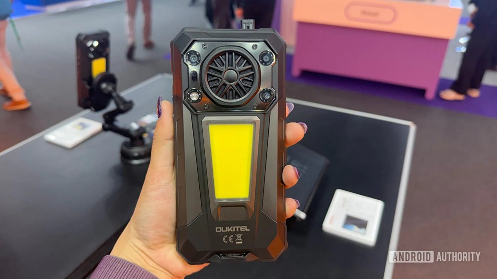 Смартфон с прикуривателем: Oukitel WP63 — гаджет для настоящих выживальщиков