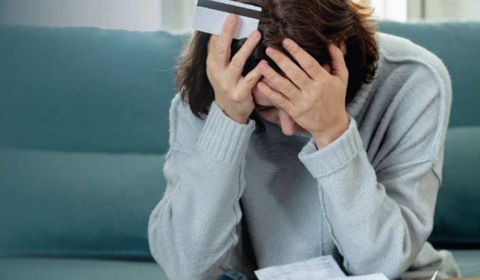 Банкротство молодежи в России: почему каждый седьмой должник до 25 лет