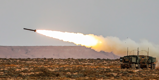 Иран атаковал суда в Ормузском проливе: что происходит в стратегическом коридоре