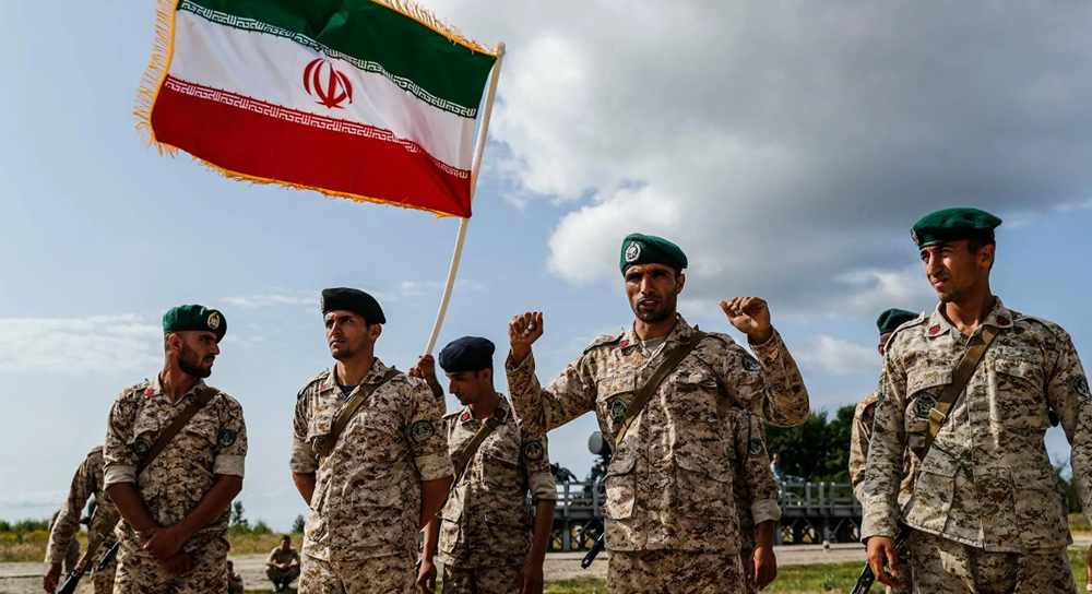 Трехчасовая ракетная атака Ирана: поражены ключевые объекты врага