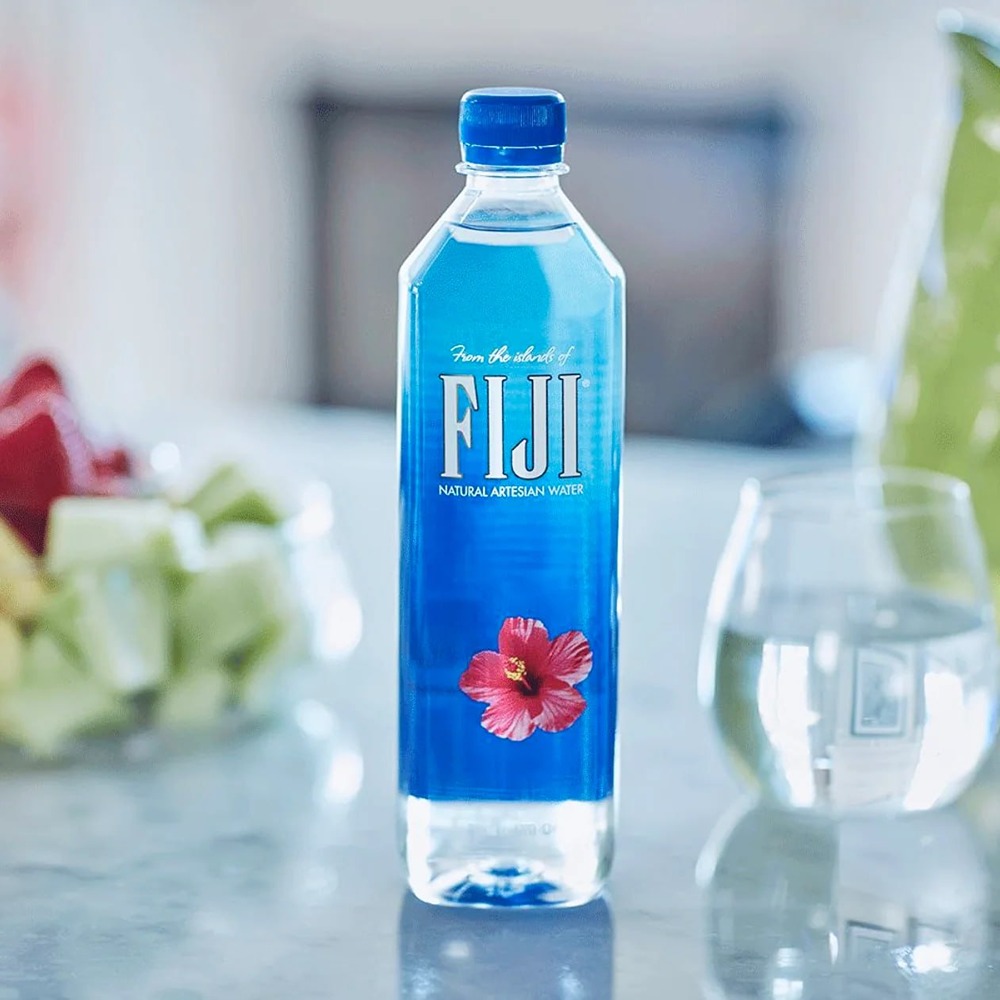От острова до люкса: как FIJI Water стала символом премиальной воды