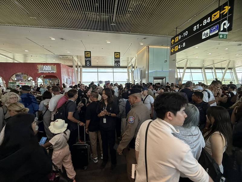 Аэропорт Пхукета закрыт: Boeing совершил жёсткую посадку, задержаны рейсы в Россию