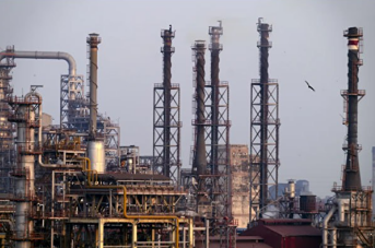 США дали понять европейским союзникам, что любое дальнейшее ослабление санкций в отношении российской нефти будет касаться в основном поставок в Индию