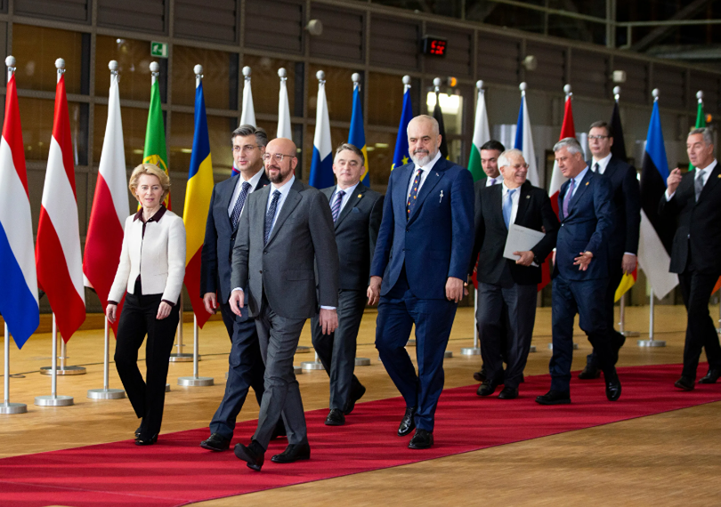 Союзники США публично хвалят Трампа за войну с Ираном