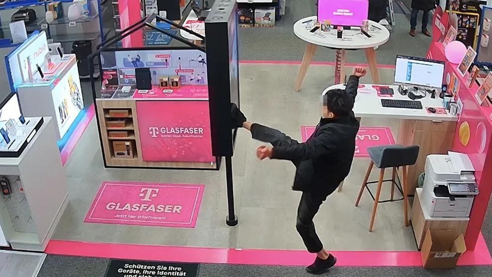 Два года хаоса в магазине Кельхайма