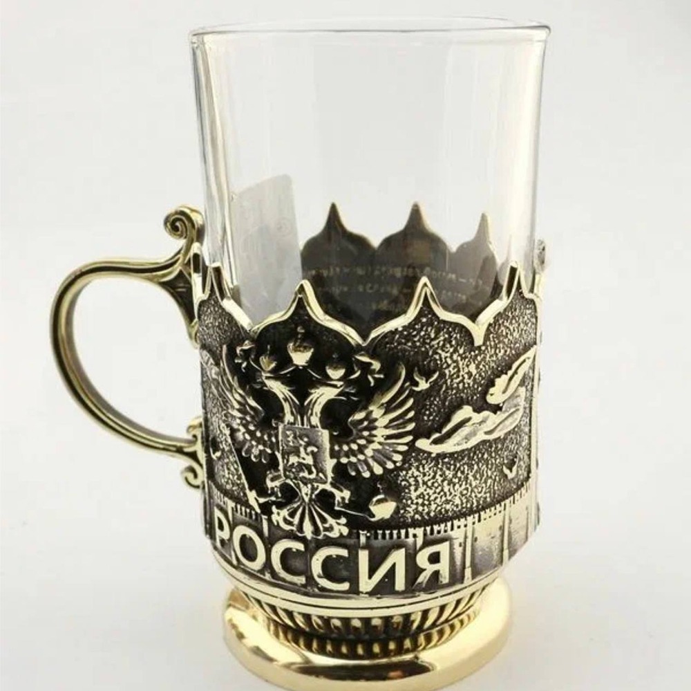 Российские подстаканники из Кольчугино и шапки‑ушанки стали хитами продаж в США: правда ли это, и почему ценители романтики железных дорог платят за них от 40 до 120 долларов при цене в РФ 1000–1500 рублей?