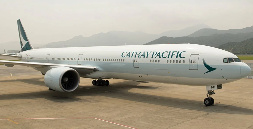 Авиаотрасль в кризисе: Cathay Pacific подняла сборы на 105%
