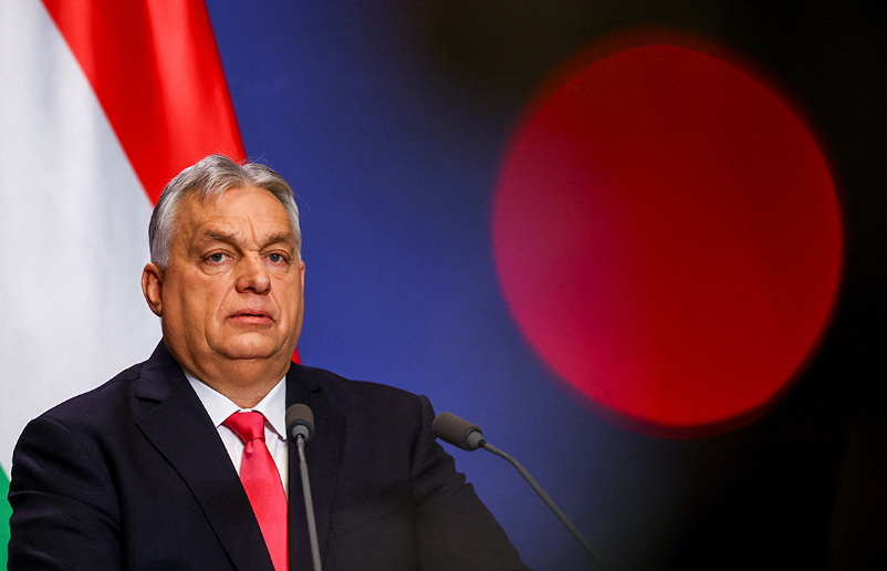 Почему Украина осталась без дизеля — и зачем Зеленский поехал выпрашивать его у Румынии