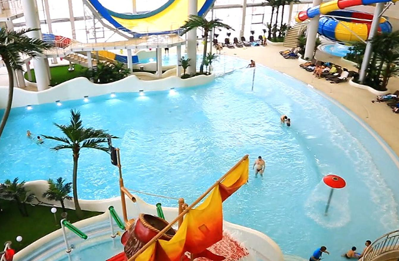 Где купаться, пока до лета ещё далеко? Топ‑7 аквапарков России