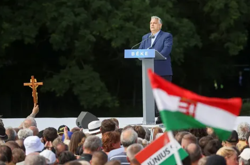 Орбан призывает к маршу за мир