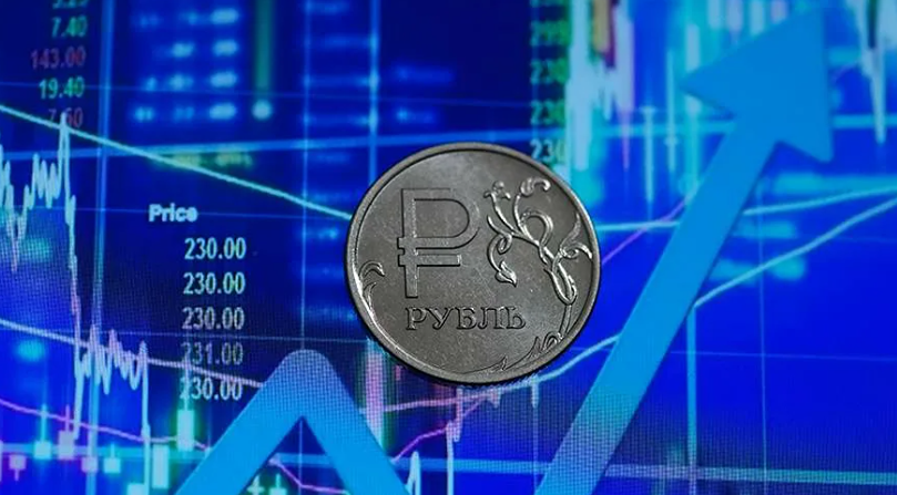 Почему рубль слабеет при росте нефти в 2026 году?