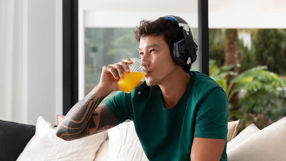 Меньше усталости за экраном: может ли газировка заменить энергетик?