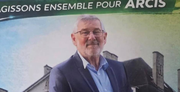 Не шутка: во Франции на выборах «Гитлер» против «Зеленского»