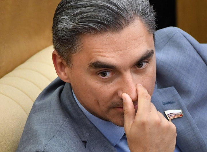 Почему Свинцова исключили из ЛДПР? Комментарий самого депутата